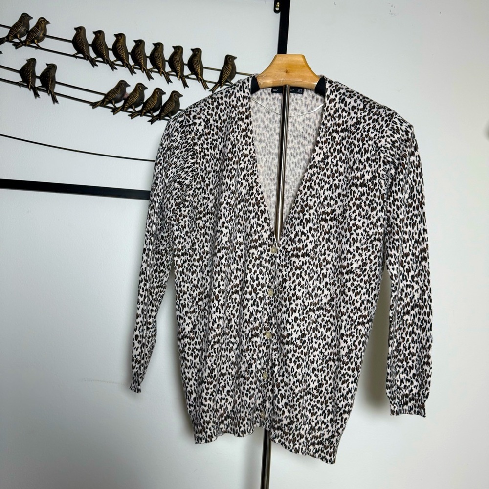 Zara Womens Leopard Print Knit Cardigan Size M Neutral Animal‎ Button Fall Cozy